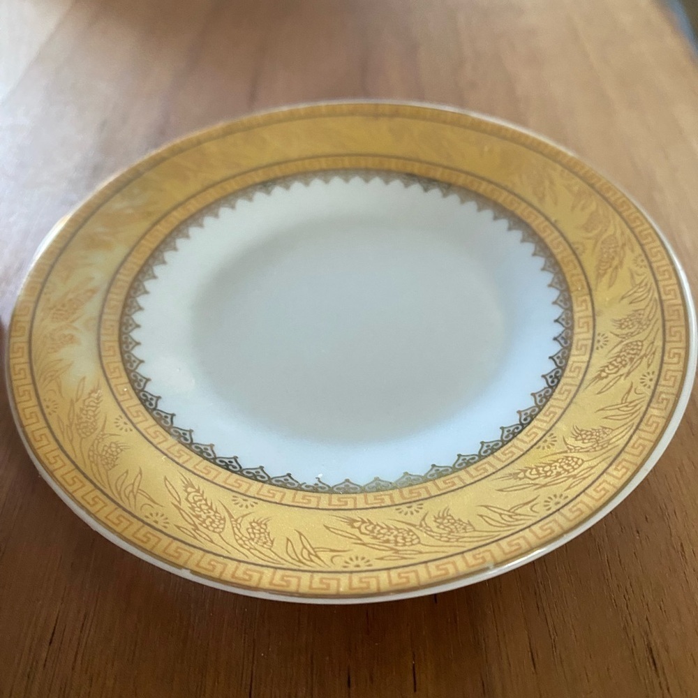 Vintage Porcelain Demitasse Elegant Gold White Footed Mini Teacup Saucer Set - Picture 6 of 15